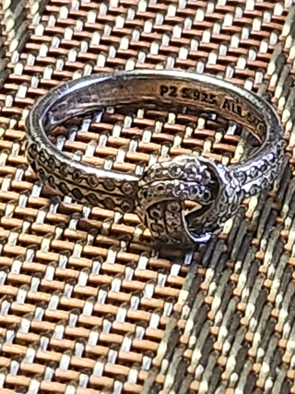 Pandora Ring